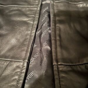 Women leather jacket in good condition